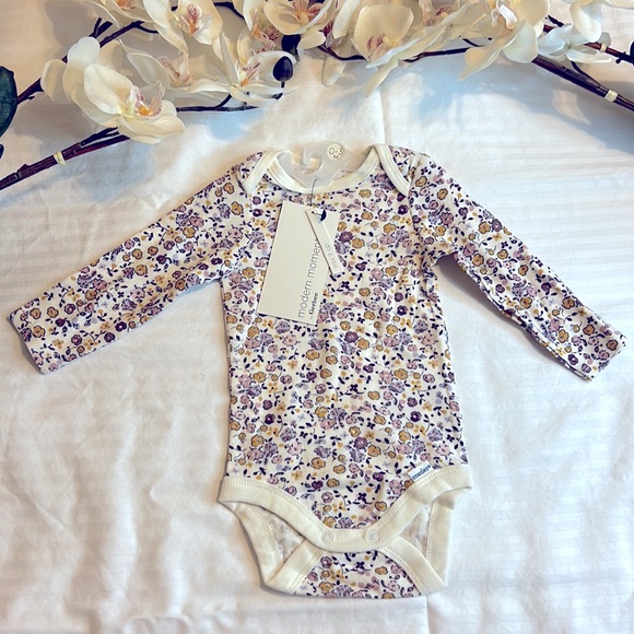 0-3 Months bundled clothing (4pcs) - Picture 3 of 9